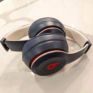Beats Solo3 Wireless Headphones - Beats Club Collection - Club Navy